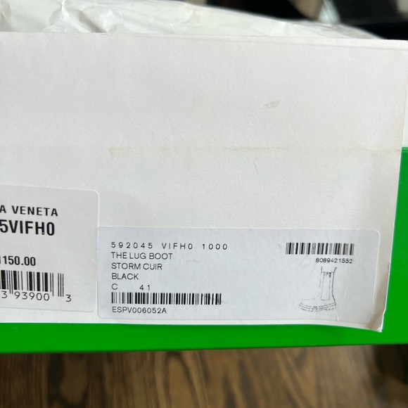 BOTTEGA VENETA Black Lug boot. New with tags and box. Never worn. Size 41 - Picture 5 of 6